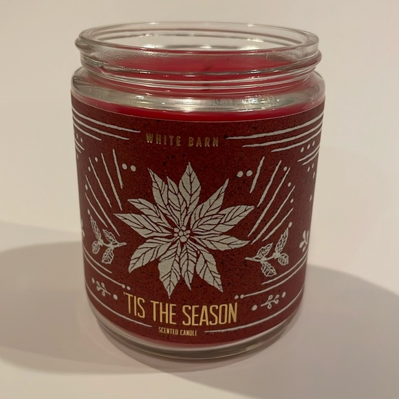 Bath and Body Works “Tis The Season” Candle - Picture 1 of 3
